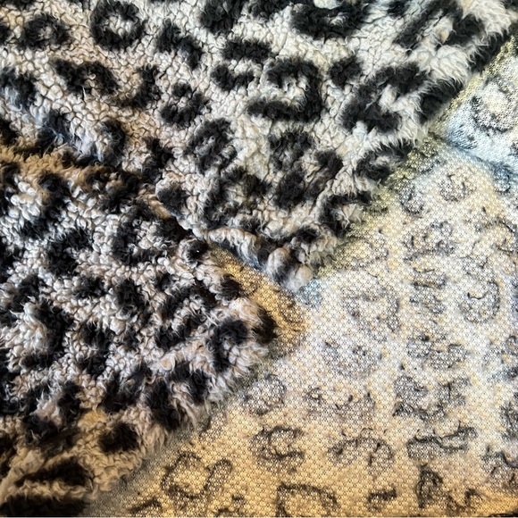 Just Be Black and White Fleece Jacket - Picture 5 of 5